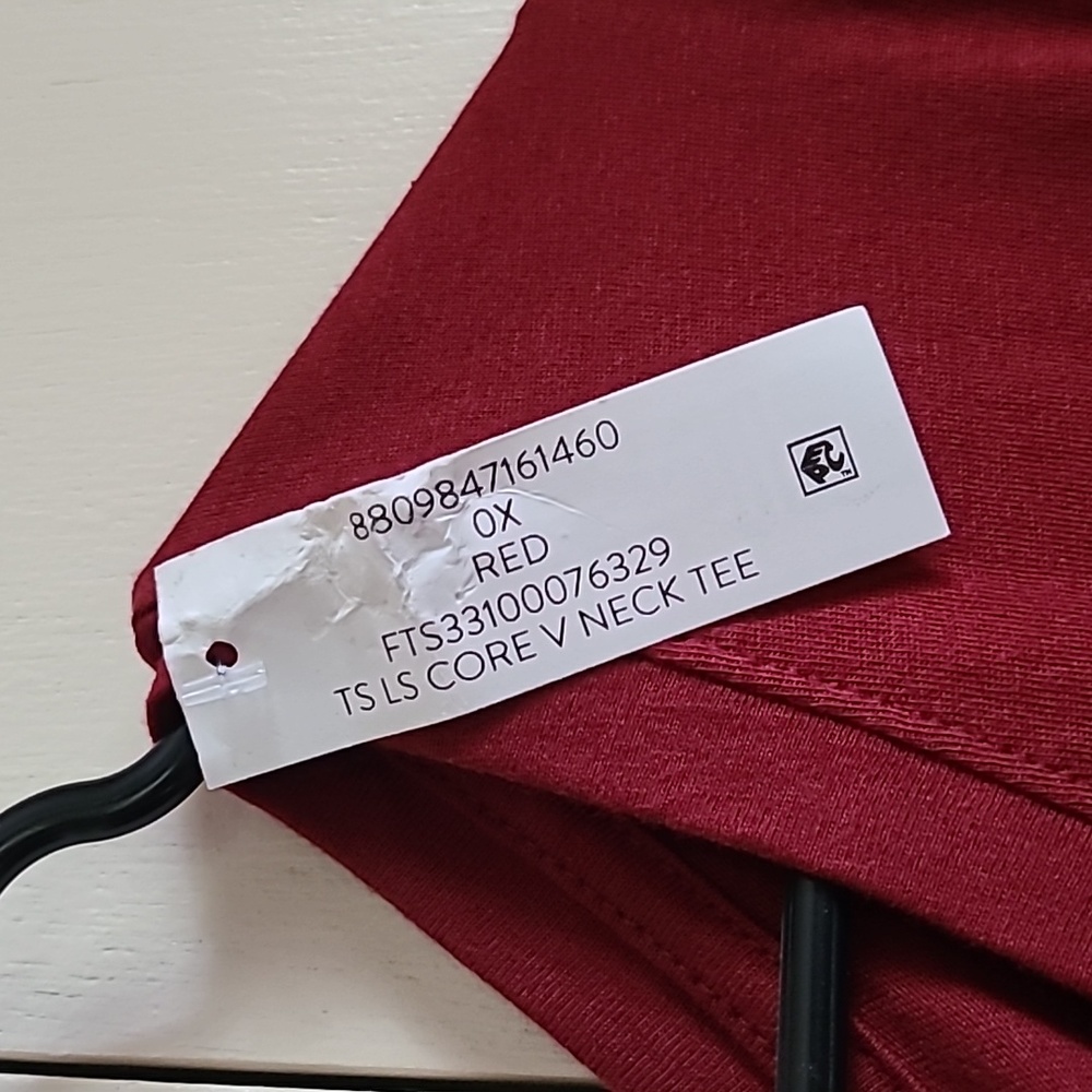 NWT Long Sleeved Tee - Picture 5 of 6